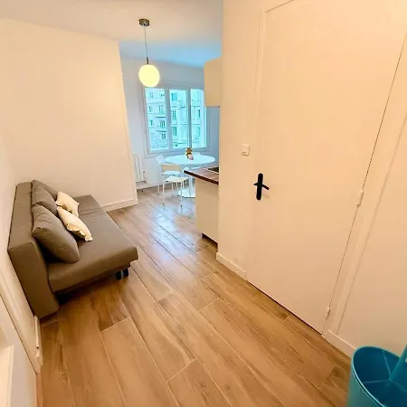 公寓 New Two-room Apartment, Center, Sleeps 4, Balcony *